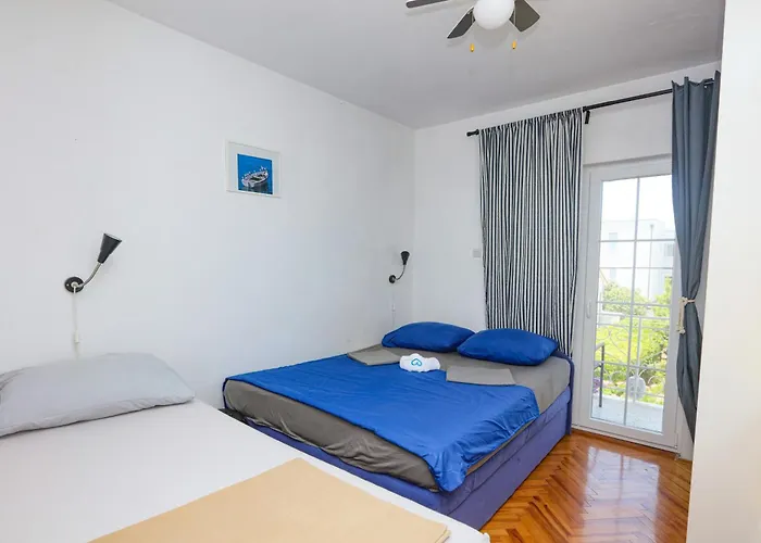 아파트 With Parking Space Biograd Na Moru, Biograd - 23705 *