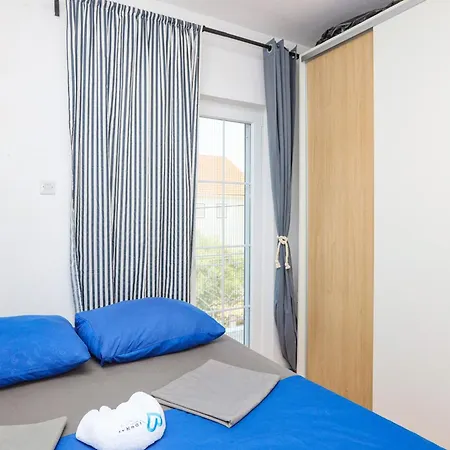 アパート With Parking Space Biograd Na Moru, Biograd - 23705 *